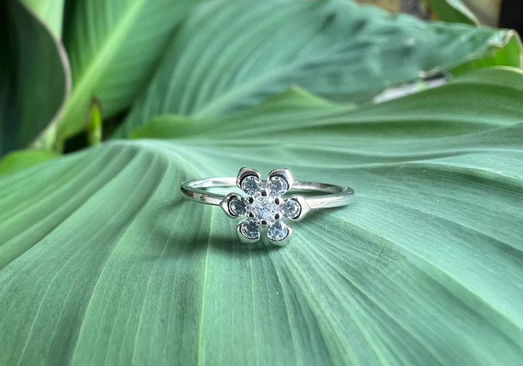 Cz flower ring discount