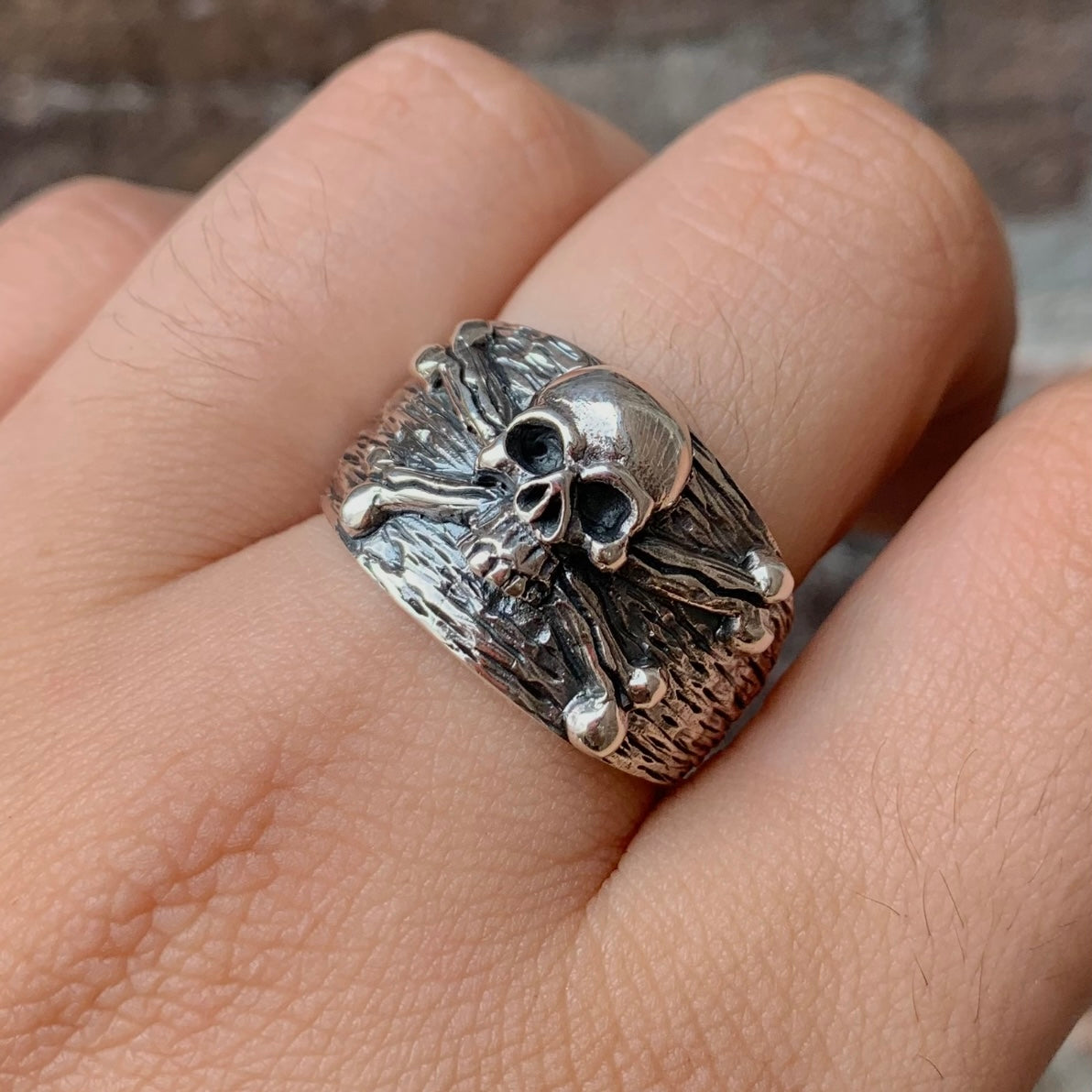 Sterling Silver Skull and Crossbones Ring — Timothy's Trinkets & 3d  Printing Emporium